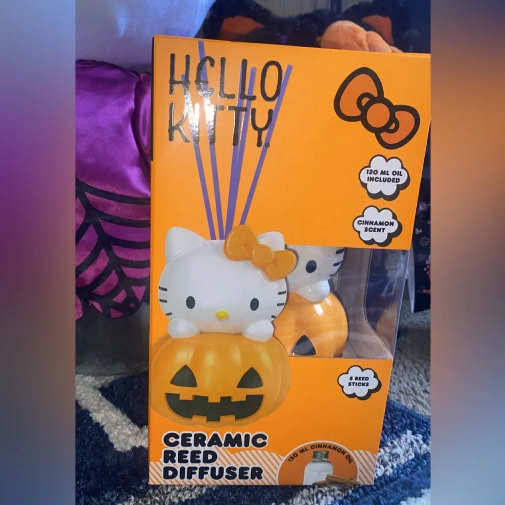 Hello kitty pumpkin diffuser